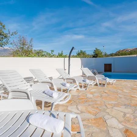 Semesterbostad House With A Swimming Pool Rovanjska, Paklenica - 25377