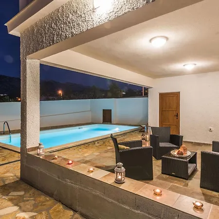 Tatil Evi House With A Swimming Pool Rovanjska, Paklenica - 25377 Rovanjska